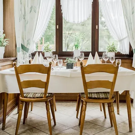 Zur Alten Mühle 3* Lützkampen