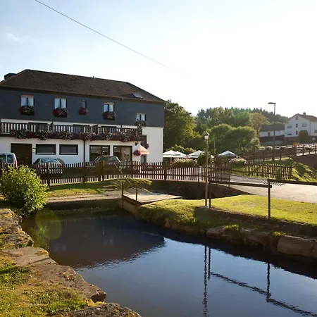 Zur Alten Mühle 3* Lützkampen